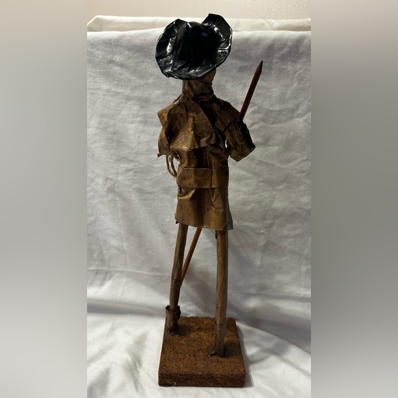 Mexican Vintage Paper Mache Handcrafted Figurine - Picture 3 of 5